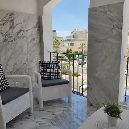 Beautiful In The Heart Of Puerto Banus *